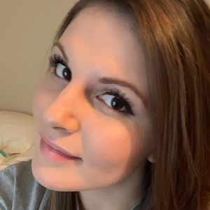 Meet your Posher, Bethany